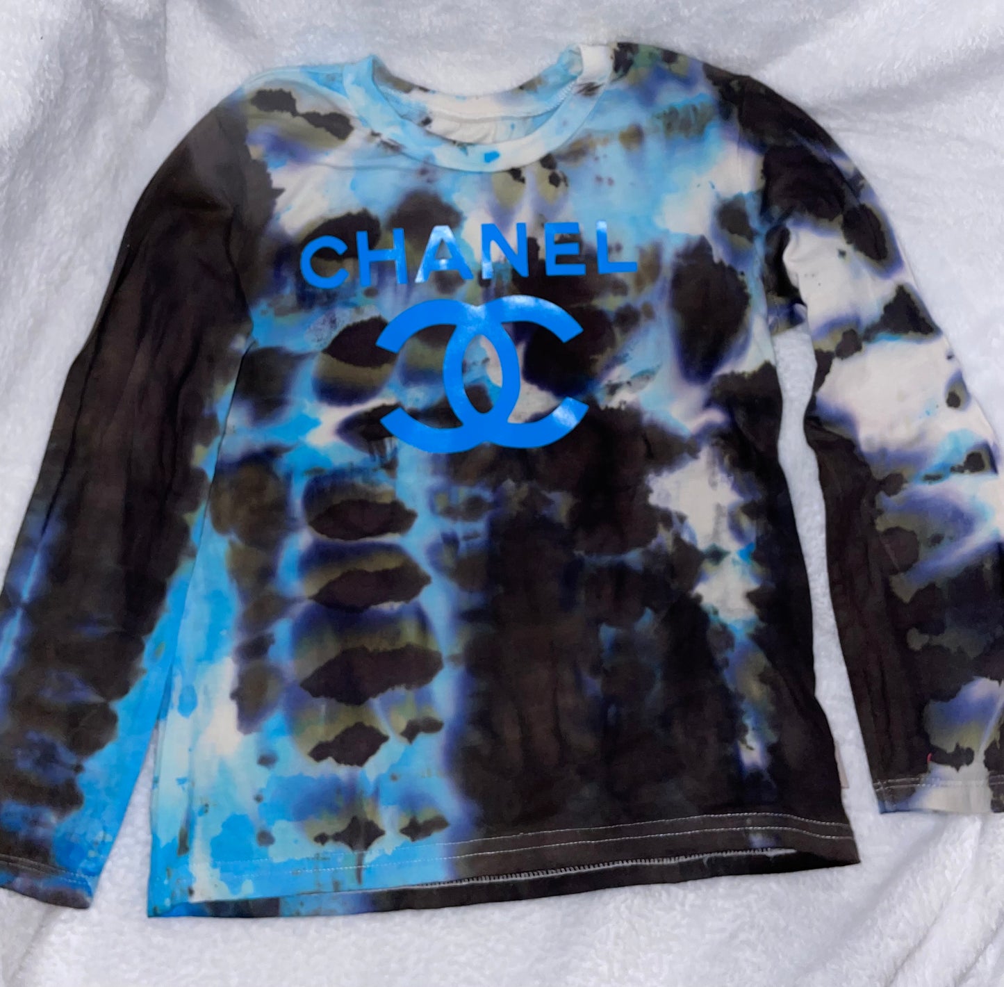 Ty dye Chanel